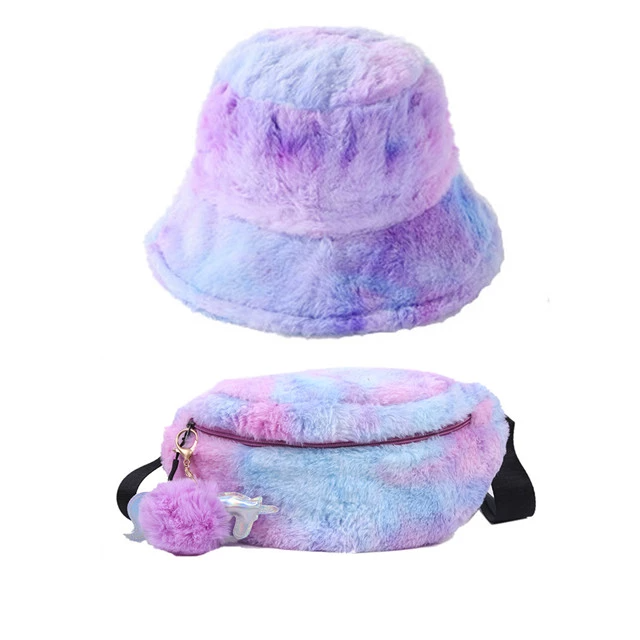 Ensemble Sac Banane et Chapeau Peluche Arc-en-ciel