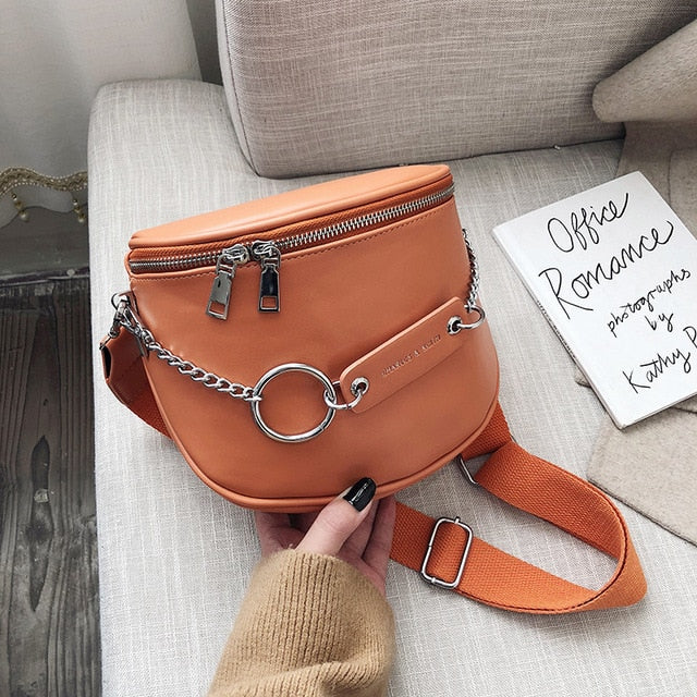 Sac Banane Élégant Cuir Marron Chaîne Métal